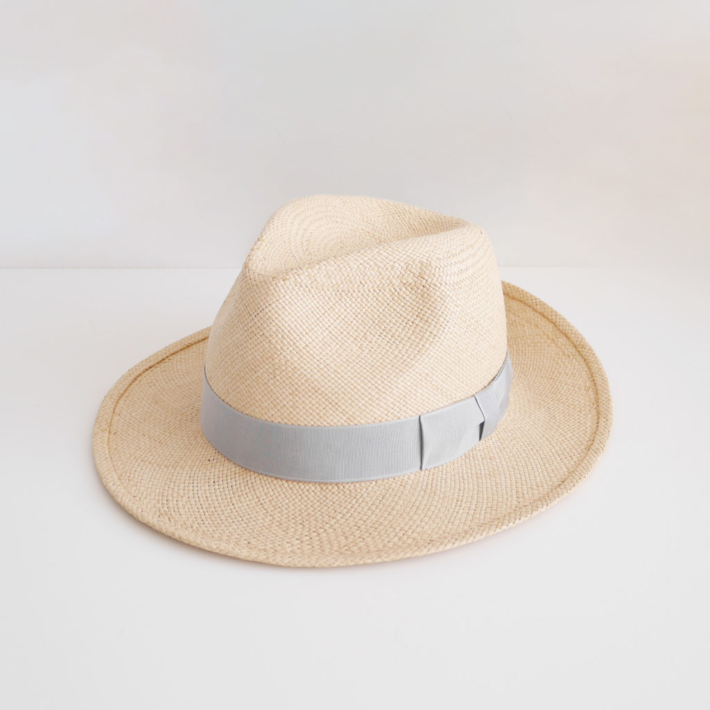 木型を使った帽子